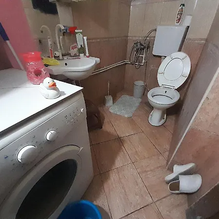 Bed & Breakfast Adem's Cozy Terrace Retreat