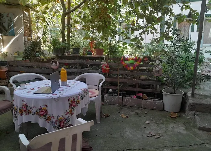 Bed & Breakfast Cozy First Floor & Terrace By Adem Skopje