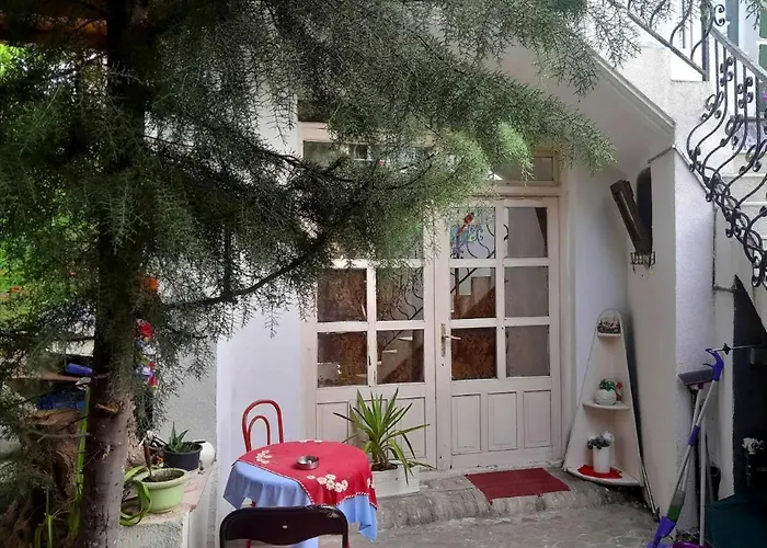 Bed & Breakfast Cozy First Floor & Terrace By Adem Skopje