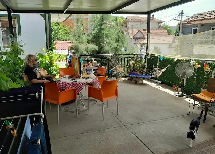 Cozy First Floor & Terrace By Adem Bed & Breakfast Skopje